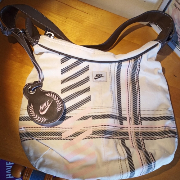 Nike Tote Bag - Picture 2 of 2